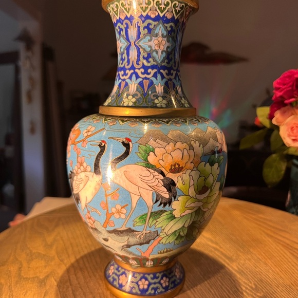 Unique Vintage 10”X6” Cloisonné Vase with Cranes EXCELLENT Condition